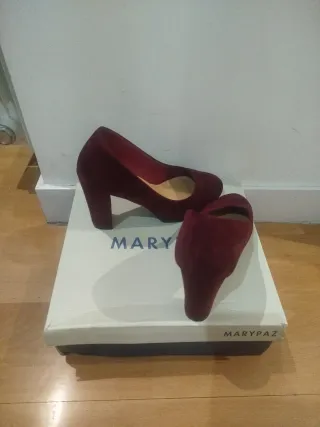 Zapatos tacón Marypaz granates talla 38- 4€