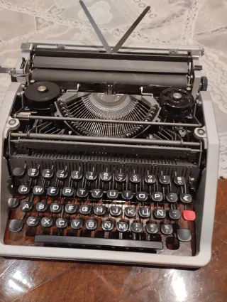 Olivetti Lettera DL Máquina de Escribir Vintage