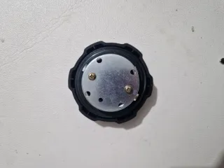 Tapa de combustible con llave