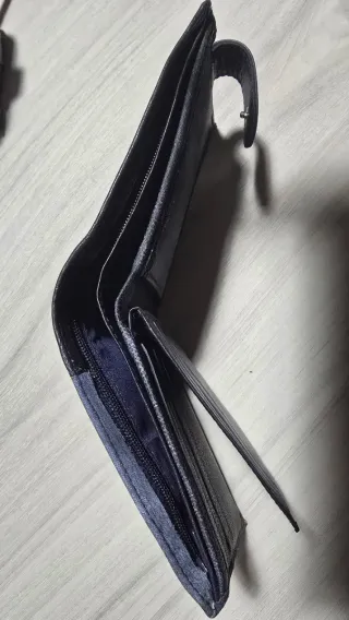 Cartera azul de diseño