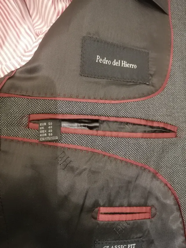 Traje de hombre color, gris ojo de perdiz