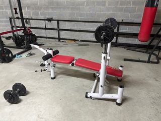 Rack de musculación con poleas