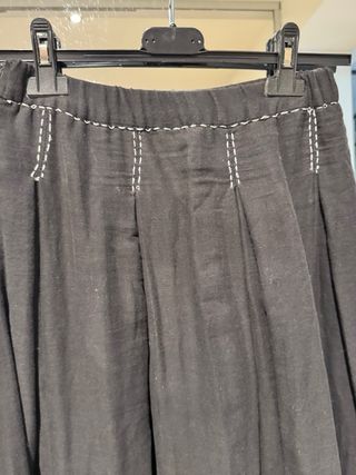 Falda midi bordada flores Kalami Rumi