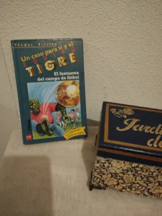 El fantasma del campo de fútbol (Spanish Edition)