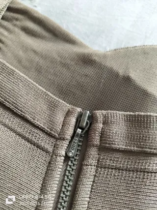 Guess Abito Aderente Paillettes Oro