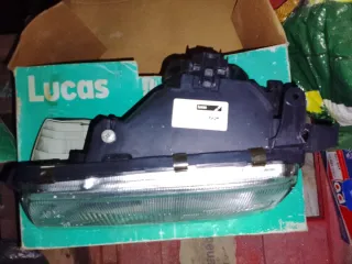 Opel Vectra pareja faros 18€,otro faro 9€