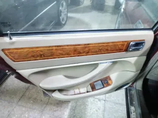 Tapizado Puerta Trasera Izquierda Jaguar XJ7