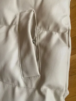 Chaleco largo  acolchado efecto piel