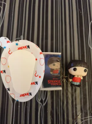 Kinder Joy Sorpresa Stranger Things vendo o cambio