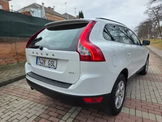 Volvo XC60 D5 175cv automático_Nacional