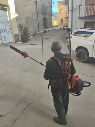 Podadora Altura Husqvarna 535 FB