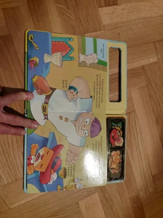 CUENTO DEL GATO CON BOTAS. 5€