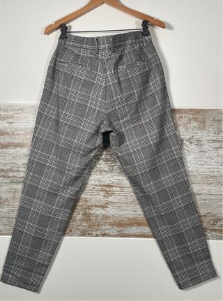 Pantalón Bershka blanco y negro a cuadros