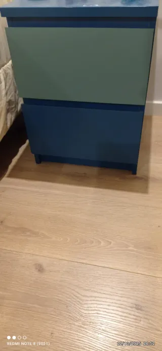 Cómoda y mesitas de noche IKEA