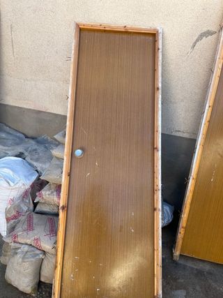 Puerta de madera