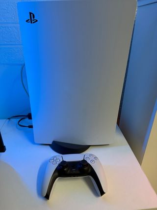 Playstation 5 + Mando DualSense y cascos