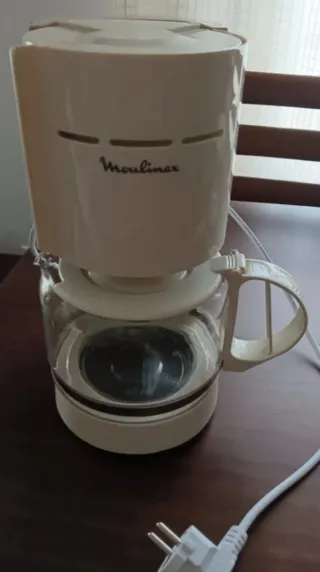 Cafetera Moulinex UNO 12 tazas