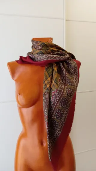 Fular Vintage. Pañuelo.Chal vintage