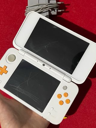 Nintendo 2DS XL Arancione/Bianco