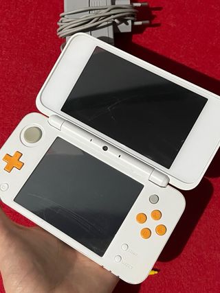 Nintendo 2DS XL Arancione/Bianco
