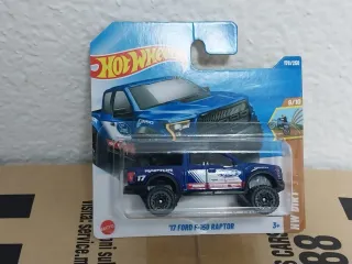 Hot Wheels '17 Ford F-150 Raptor HW DIRT