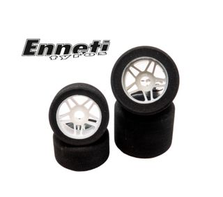 Coche de ruedas Enneti light 1/8 pista gas 70-77mm