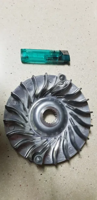 Plato variador ventilador scooter 20 dientes