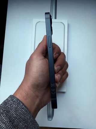 iPhone 13 128GB Negro - Batería 100% como nuevo