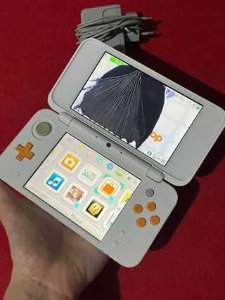 NEW Nintendo 2DS XL