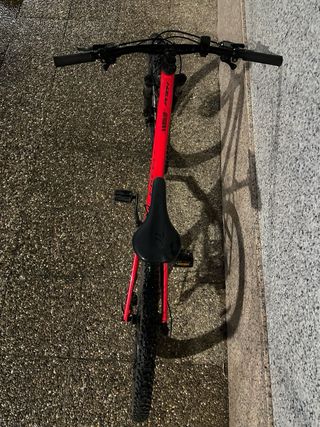 Bicicleta de montaña Specialized Roja  (MTB)