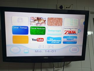 Nintendo Wii + Wii Sports + Wii Sports Resort