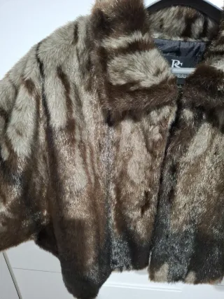 Giacca in ecopelle, regalo mai indossato