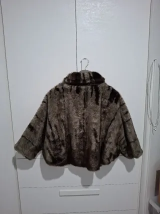 Giacca in ecopelle, regalo mai indossato