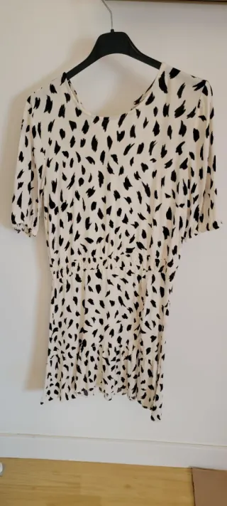 Vestido corto estampado blanco y negro Talla S