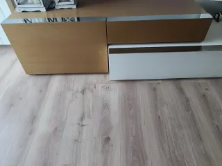 Muebles de comedor moderno y sofá