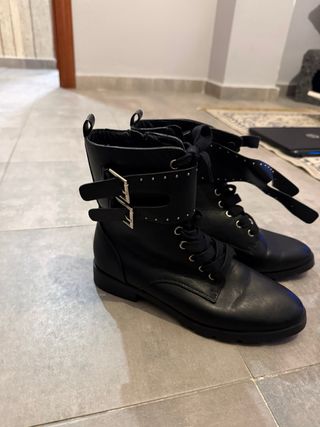 Botas negras