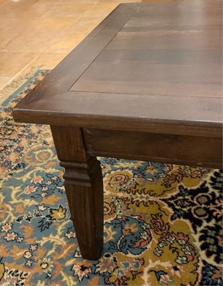 Mesa de centro de madera maciza oscura