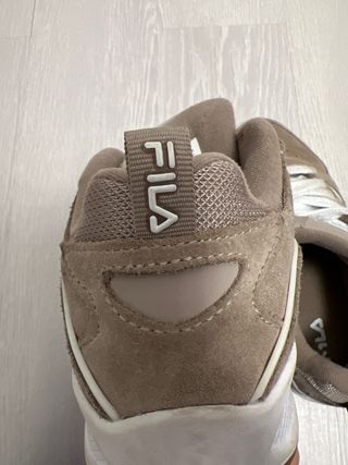 Zapatillas Fila Beige/Marrón