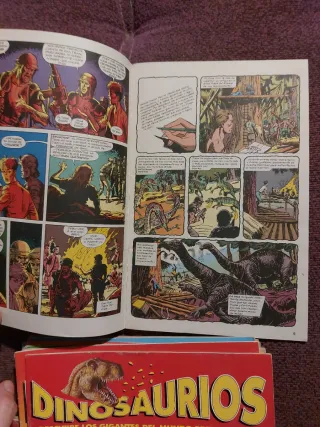 Lote 4 comics+fasciculos sueltos de Dinosaurios