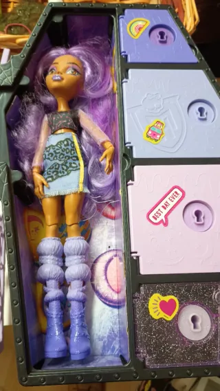 Monster High 3 bambole con pochi  accessori