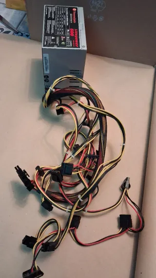 Fuente Alimentación Thermaltake Litepower 600W