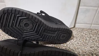 Scarpe uomo nere taglia 42