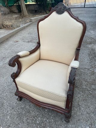 Pareja Sillones Antiguos Madera Tallada Beige