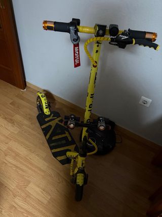 Patinete Eléctrico KTM Red Bull