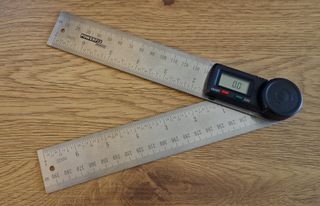 Transportador de ángulos digital Powerfix NUEVO!!