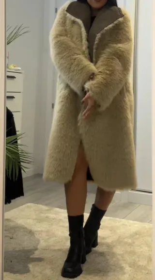 Abrigo reversible pelo Zara Talla L Abrigo viral