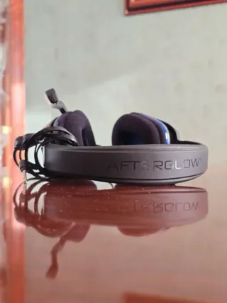 PlayStation 4 con mando dualsense PS4 y cascos