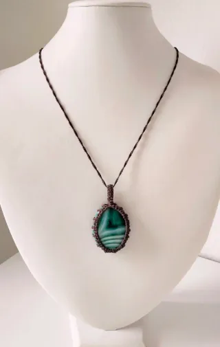 Collana macramè agata verde striata