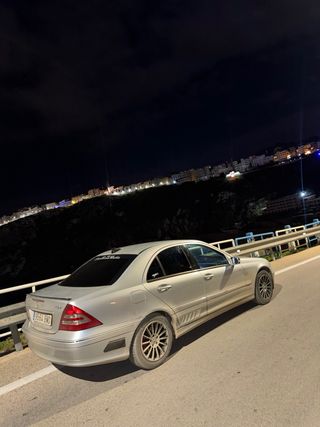 Mercedes-Benz Clase E 2001