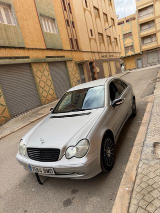 Mercedes-Benz Clase E 2001